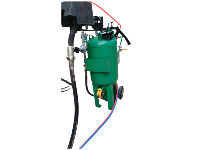Dustless Sandblasting Equipment