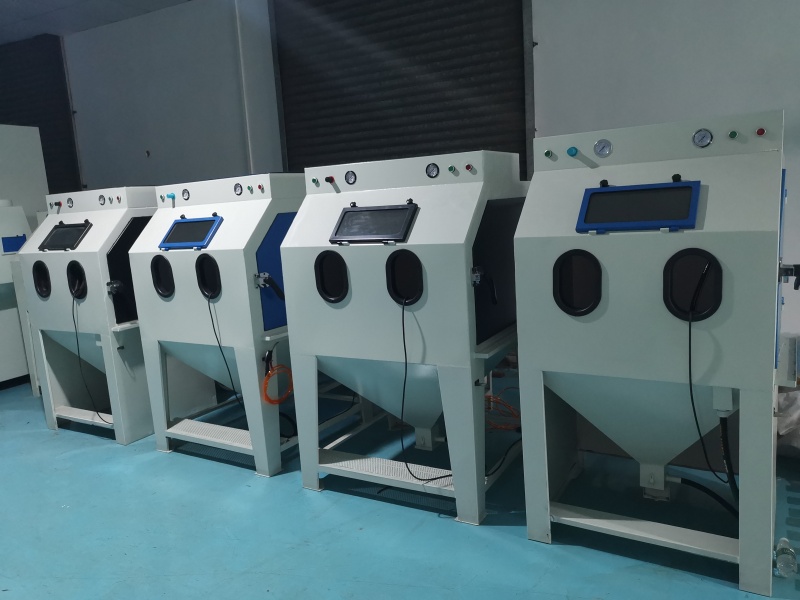 Sand Blasting Machine