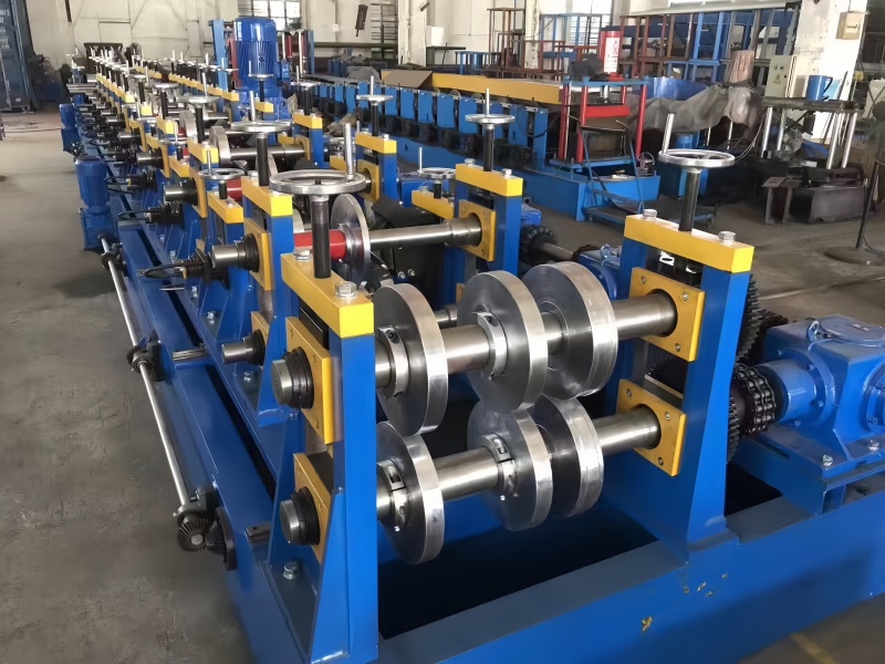 Cooling Tower Profile Roll Forming Machine(图1)