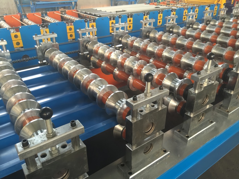 Roll Forming Machine