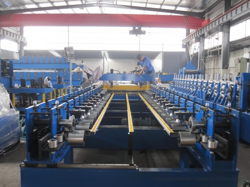 Polyurethane Sandwich Panel Profile Roll Forming Machine