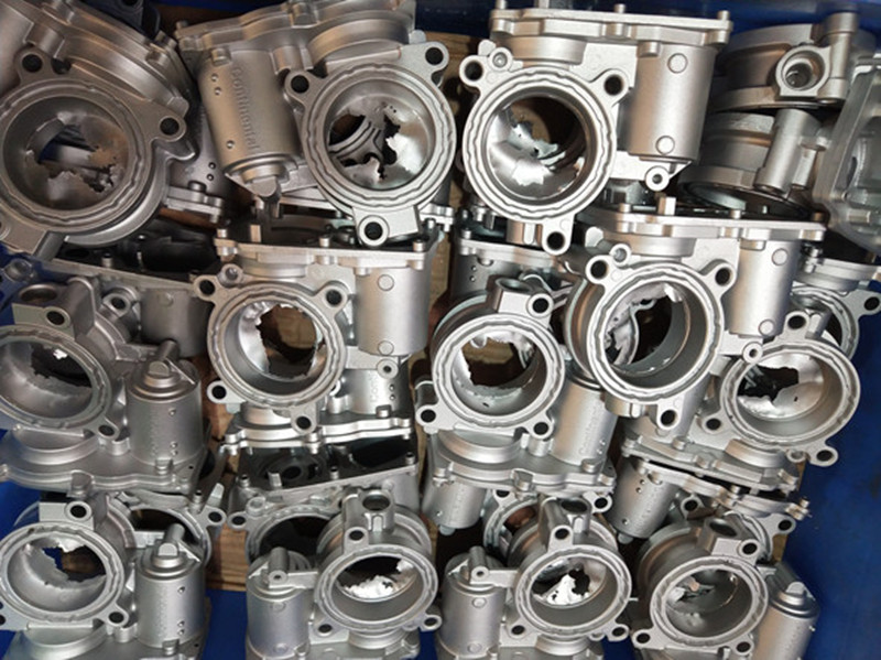 MIZHI double hook shot blasting machine to deburring of aluminum auto parts(图3)
