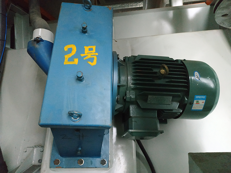 What We Do Series---Continuous Hanging Chain Shot Blasting Machine(图2)