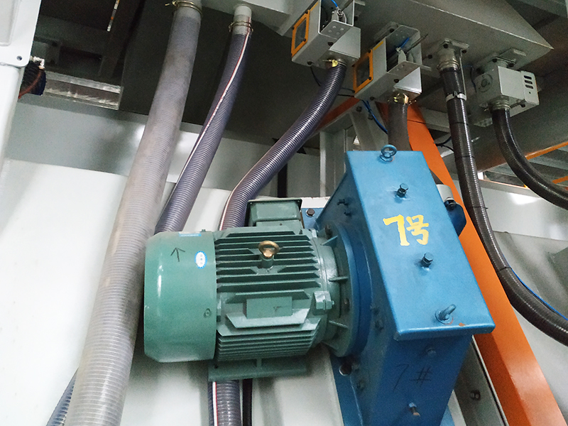 What We Do Series---Continuous Hanging Chain Shot Blasting Machine(图3)